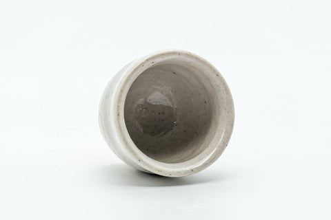 Tezumi — Japanese Teacup - White Drip-Glazed Guinomi - 40ml — three-quarter view