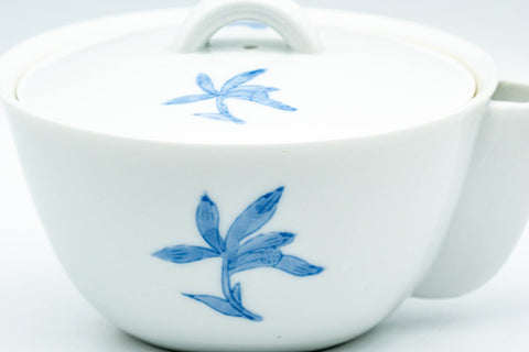 Japanese Houhin - Blue Floral White Porcelain Arita-yaki Do-ake Teapot - 150ml