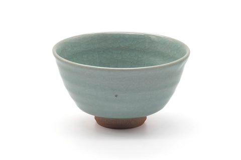 Tezumi — Japanese Matcha Bowl - Green Celadon Glazed Komogai-nari Chawan - 400ml — front view from another angle
