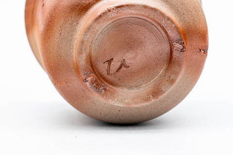 Tezumi — Japanese Teacup - Orange Hidasuki Rice Straw Bizen-yaki Yunomi - 115ml — inverted showing the foot ring