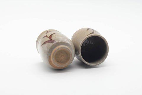 Tezumi — Japanese Teacups - Pair of Long Grass Grey Glazed Karatsu-yaki Meoto Yunomi - 250ml — tipped to show the interior