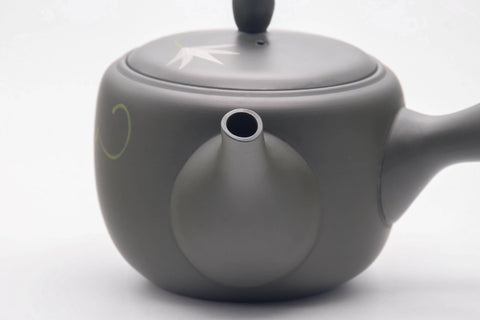 Japanese Kyusu - Floral Green Ryokudei Tokoname-yaki Mesh Teapot - 400ml