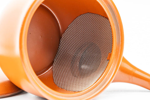 Tezumi — Japanese Kyusu - Classic Red Shudei Tokoname-yaki Mesh Teapot - 275ml — side profile showing the spout and handle