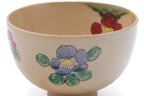 Japanese Matcha Bowl - Beige Camellias Chawan - 400ml