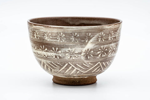 Japanese Matcha Bowl - Brown Chrysanthemum-stamped Mishima Wan-nari Chawan - 425ml