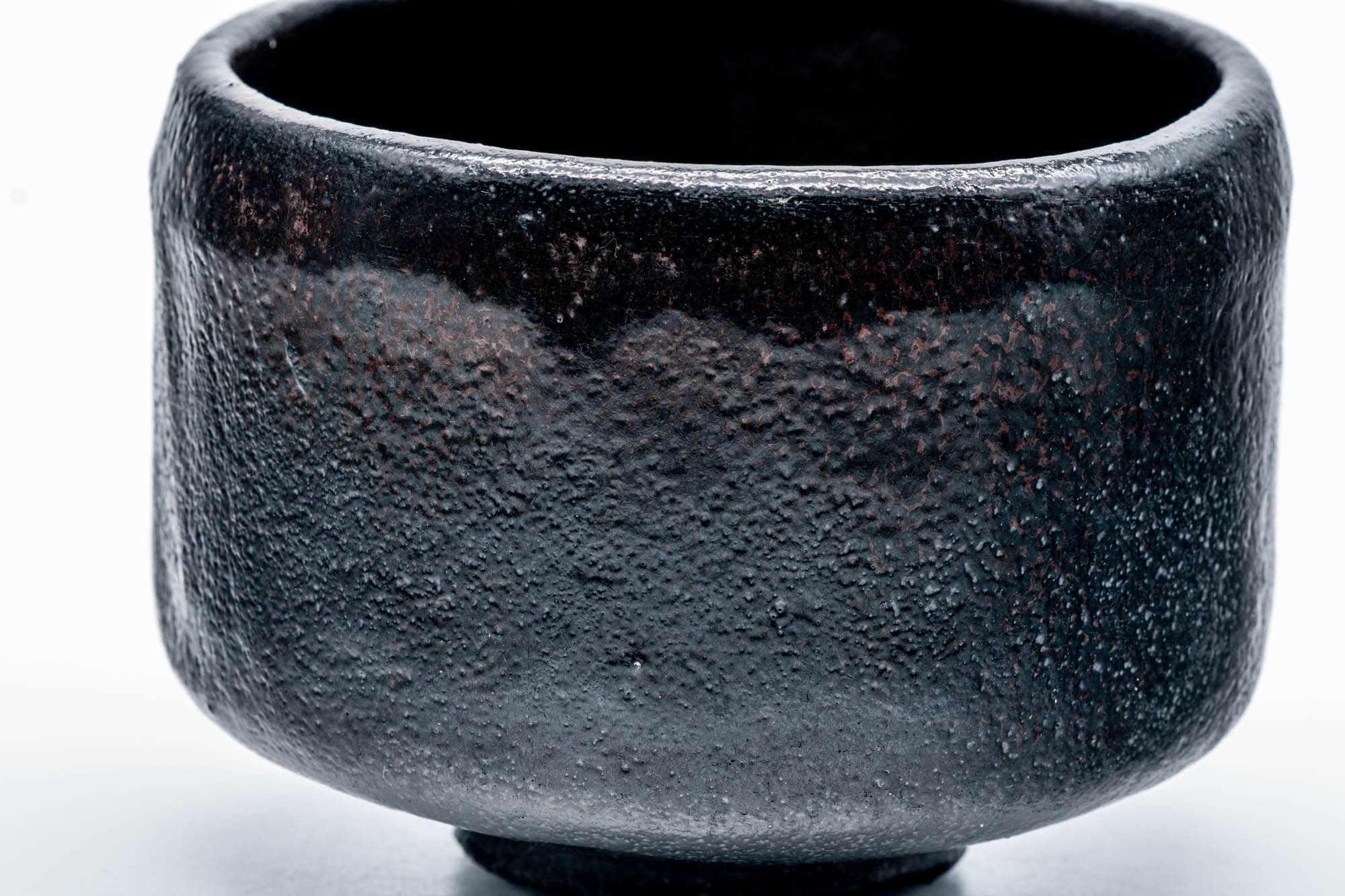 Japanese Matcha Bowl - 手 Glossy Black Herame Kuro-Raku Chawan - 300ml