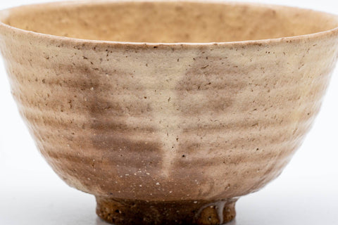 Biwa-iro Hagi chawan, closer front view emphasising the brushed vertical glaze striations