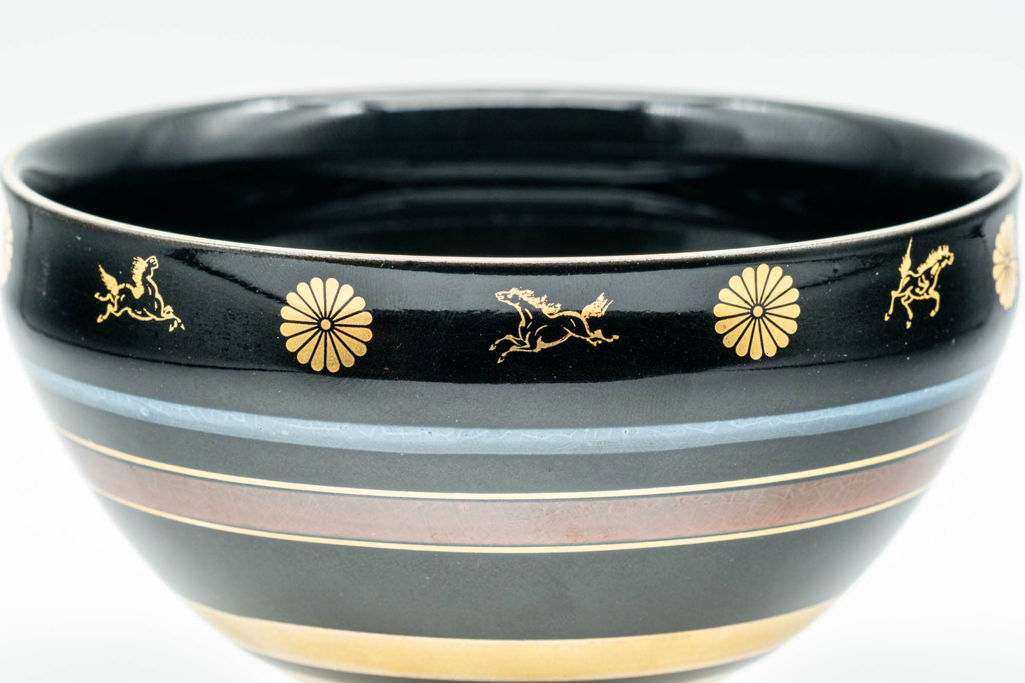 Japanese Matcha Bowl - 貴山 Kiyama - Black Gold Chrysanthemum Horses Kyo-yaki Chawan - 200ml