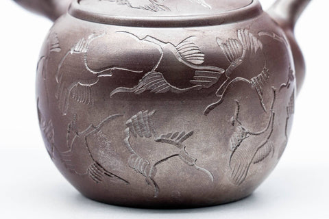 Tezumi — Japanese Kyusu - Engraved Birds Banko-yaki Ceramic Teapot - 150ml — closeup of the base