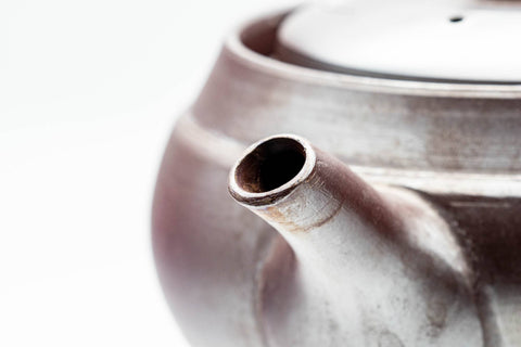 Top view of the Banko teapot showing the lid opening and engraved body