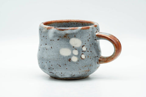 Tezumi — Japanese Teacup - Blue Shino Glazed Ushirode Yunomi - 150ml — front view from another angle