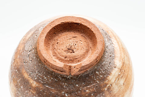 Tezumi — Japanese Teacups - Pair of Beige Brown Gohonte Hagi-yaki Yunomi - 180ml — inverted showing the foot ring