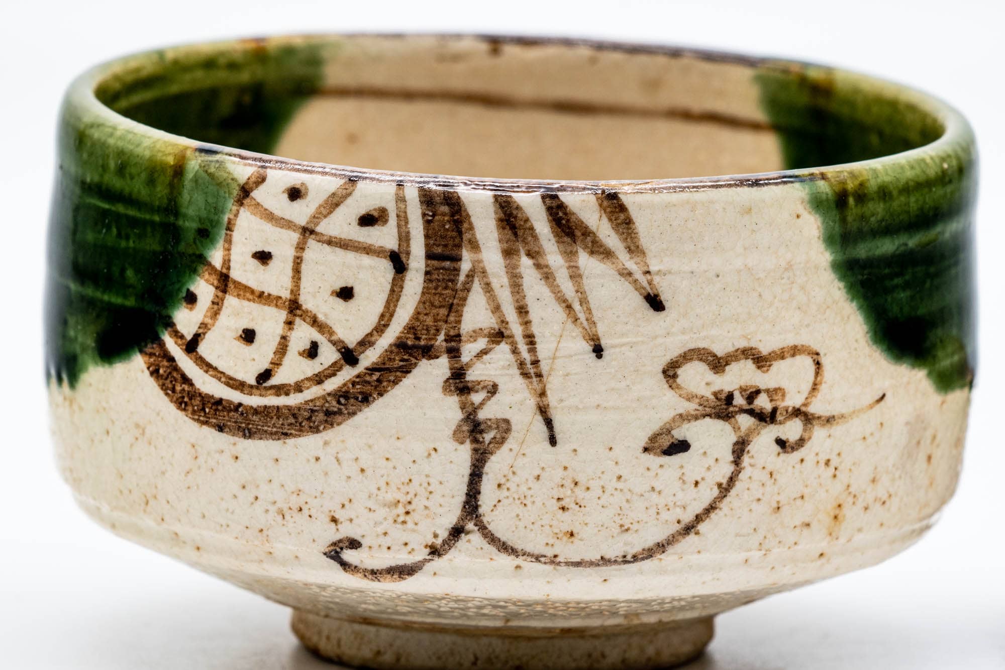 Japanese Matcha Bowl - Beige Green Floral Oribe-yaki Chawan - 200ml