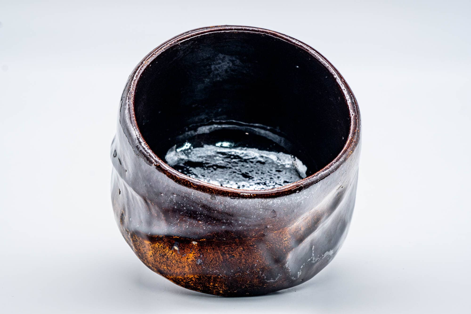 Japanese Matcha Bowl - 手 Spiraling Black Amber Glazed Raku Chawan - 300ml