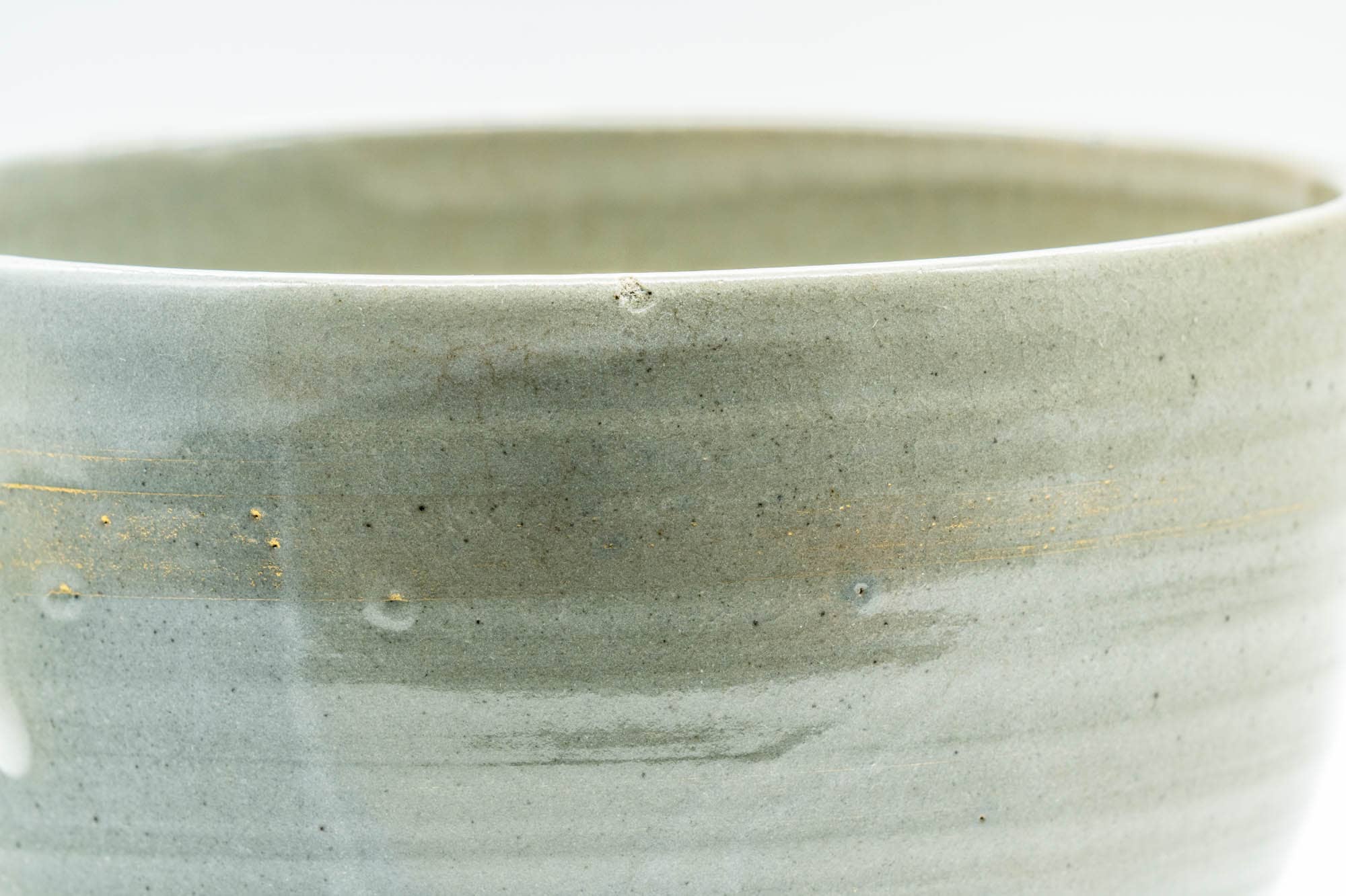 Japanese Matcha Bowl - White Floral Gold Green Glazed Wan-nari Chawan - 350ml