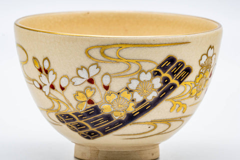 Tezumi — Japanese Matcha Bowl - Gold White Sakura Kyo-yaki Wan-nari Chawan - 250ml — closeup of the glaze