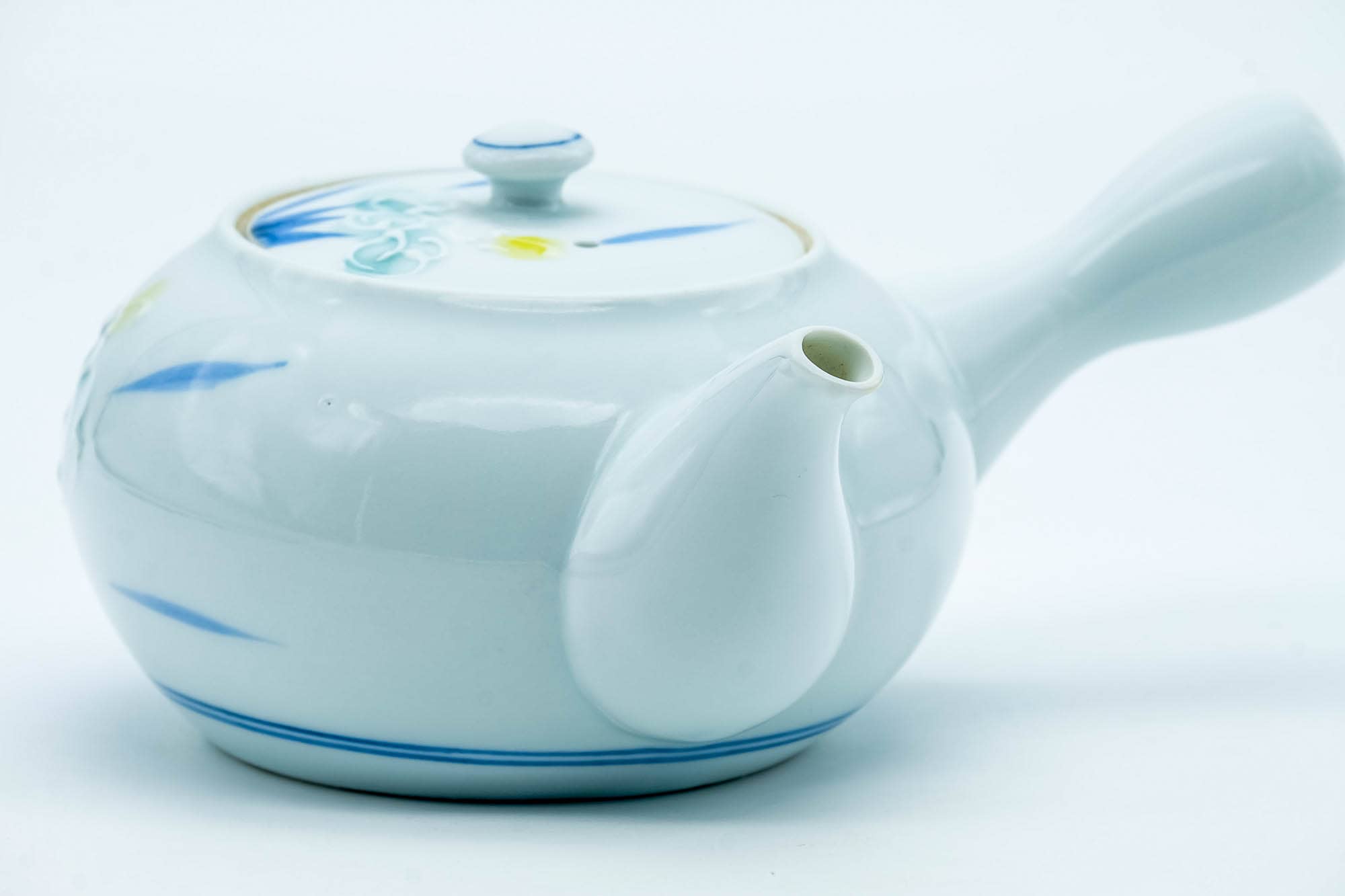 Japanese Kyusu - White Blue Floral Arita-yaki Porcelain Filter Teapot - 300ml