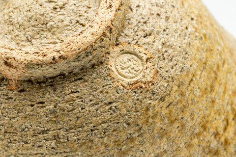 Japanese Matcha Bowl - Earthy Textured Hatazori-gata Chawan - 300ml - close-up of the earthy textured surface and footring