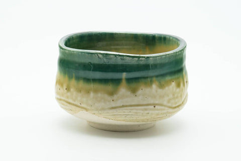 Japanese Matcha Bowl - Beige Green Drip-Glazed Undulating Chawan - 400ml
