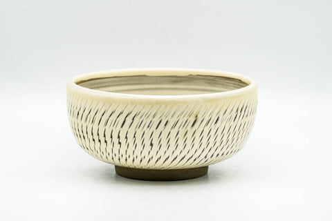 Japanese Matcha Bowl - Beige Glazed Tochiri Patterned Chawan - 200ml