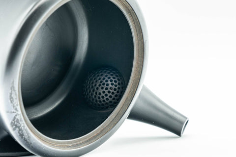 Japanese Kyusu - 高資 Takasuke Kiln - Black Kurodei Momiji Tokoname-yaki Debeso Teapot - 170ml