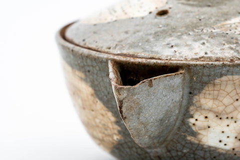 Tezumi — Japanese Houhin - Weathered Grey Hakeme Glazed Handleless Teapot - 140ml — side profile showing the spout and handle