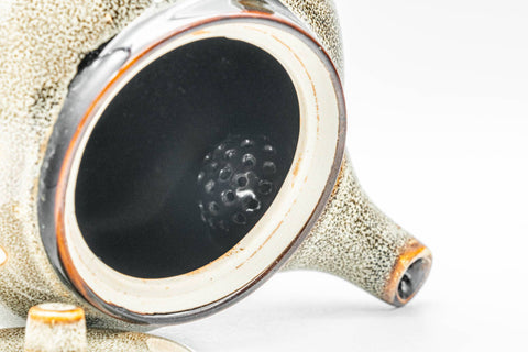 Japanese Tea Set - Tanuki Raccoon Dog Kyusu and Yunomi - closeup of the underside showing the unglazed foot