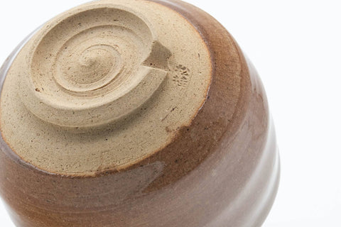 Tezumi — Japanese Teacup - Beige Milky Drip-Glazed Hagi-yaki Yunomi - 180ml — inverted showing the foot ring