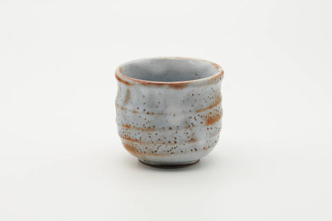 Tezumi — Japanese Teacup - Blue Orange Shino Glazed Mino-yaki Yunomi - 130ml — front view from another angle