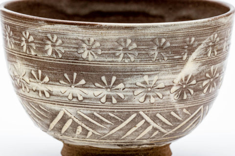 Japanese Matcha Bowl - Brown Chrysanthemum-stamped Mishima Wan-nari Chawan - 425ml