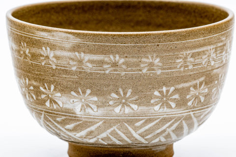 Japanese Matcha Bowl - Brown Chrysanthemum-stamped Mishima Wan-nari Chawan - 475ml