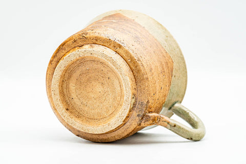 Japanese Teacup - Green Glazed Shigaraki-yaki Ushirode Rear-Handled Yunomi - 150ml - view of the underside showing the foot