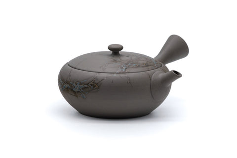 Mogake yakishime unglazed Tokoname kyusu teapot with side handle - view with the handle to the right and spout to the back
