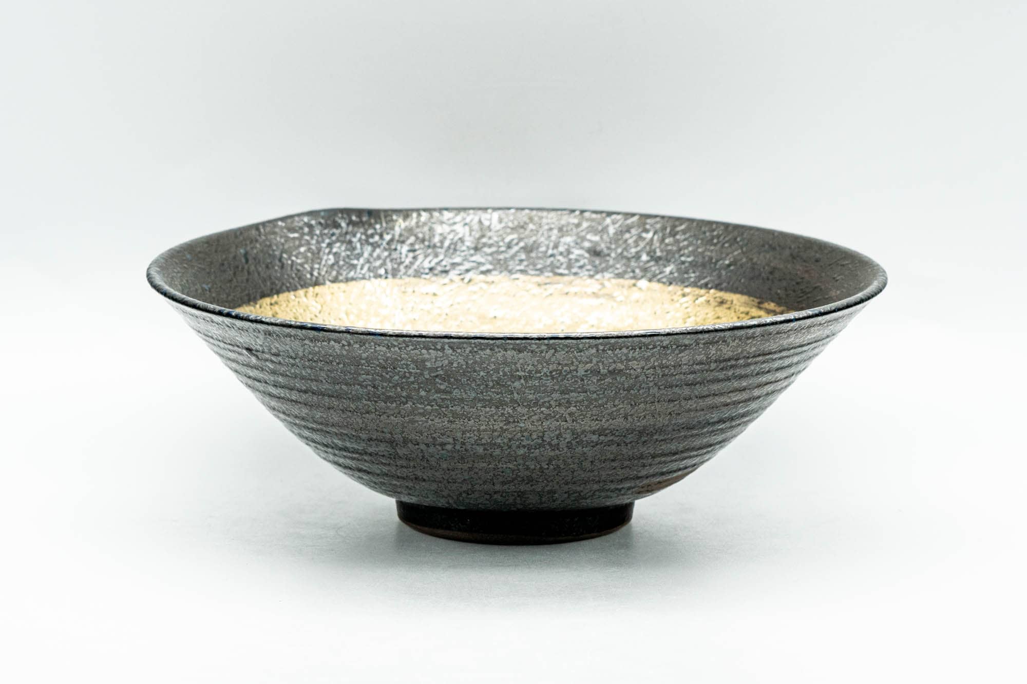 Japanese Matcha Bowl - Black Gold Hakeme Summer Chawan - 200ml