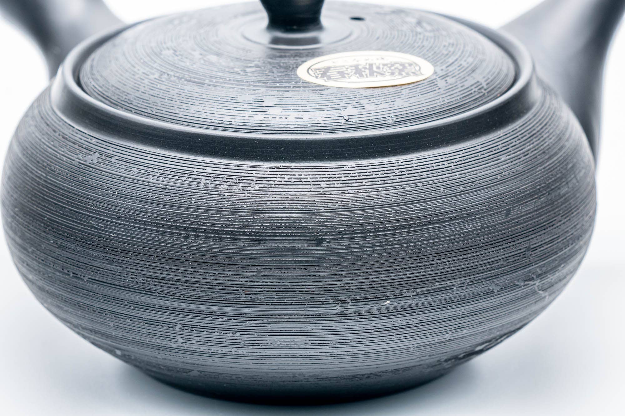 Japanese Kyusu - 春秋 Shunju Kiln - Kokudei Matsukawa Pine Bark Textured Tokoname-yaki Teapot - 320ml