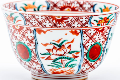 Hand Painted Aka-e Porcelain Chawan