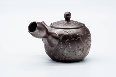 Tezumi — Japanese Kyusu - Engraved Birds Banko-yaki Ceramic Teapot - 150ml — side view showing the spout