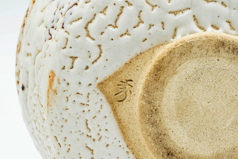 Japanese Matcha Bowl - 加藤秀山 Katou Hideyama - White Shino Glazed Mino-yaki Chawan - 350ml