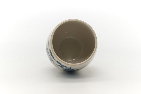 Tezumi — Japanese Teacup - Blue Motif Porcelain Yunomi - 155ml — three-quarter view