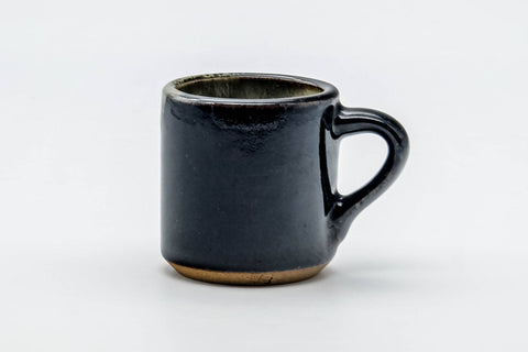 Tezumi — Japanese Teacup - Black Beige Drip-Glazed Ushirode Yunomi - 100ml — front view from another angle