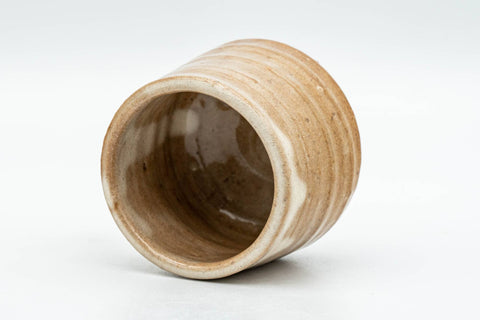 Tezumi — Japanese Teacup - Beige Drip-Glazed Hagi-yaki Yunomi - 70ml — three-quarter view