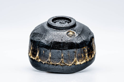 Japanese Matcha Bowl - 松楽窯 Shoraku Kiln - Undulating Yamamichi Kuro-raku Chawan - 300ml