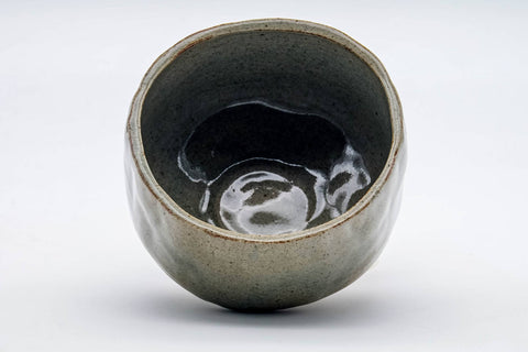 Tezumi — Japanese Matcha Bowl - Grey Glazed Wabi-Sabi Hantsutsu-gata Chawan - 300ml — three-quarter view