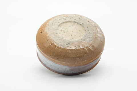 Tezumi — Japanese Kensui - Beige White Glazed Hagi-yaki Water Bowl - 600ml — top-down view of the interior