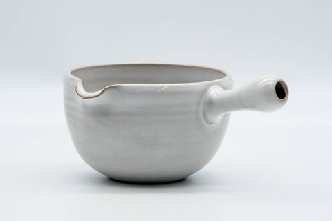 Japanese Yuzamashi - White Glazed Tokoname-yaki Spouted Bowl - 300ml