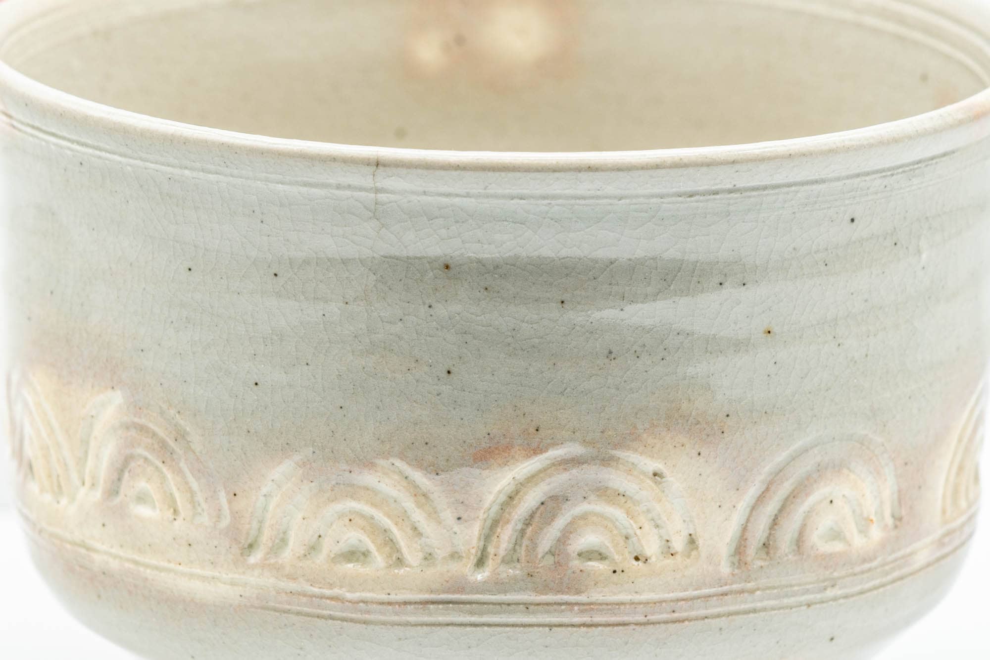 Japanese Matcha Bowl - 香雲 Miyagawa Kouun - Wave Engraved Kyo-yaki Dojimari-gata Chawan - 350ml - Tezumi