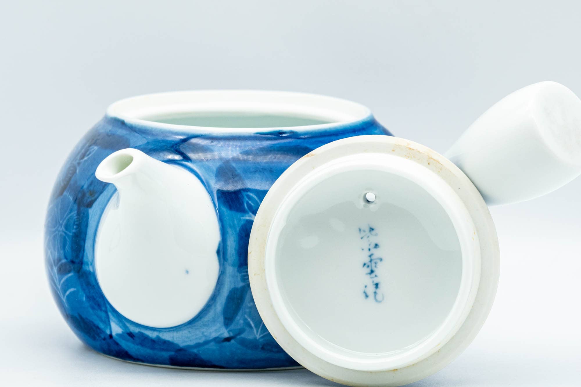 Japanese Kyusu - Blue Floral Porcelain Arita-yaki Debeso Teapot - 350ml