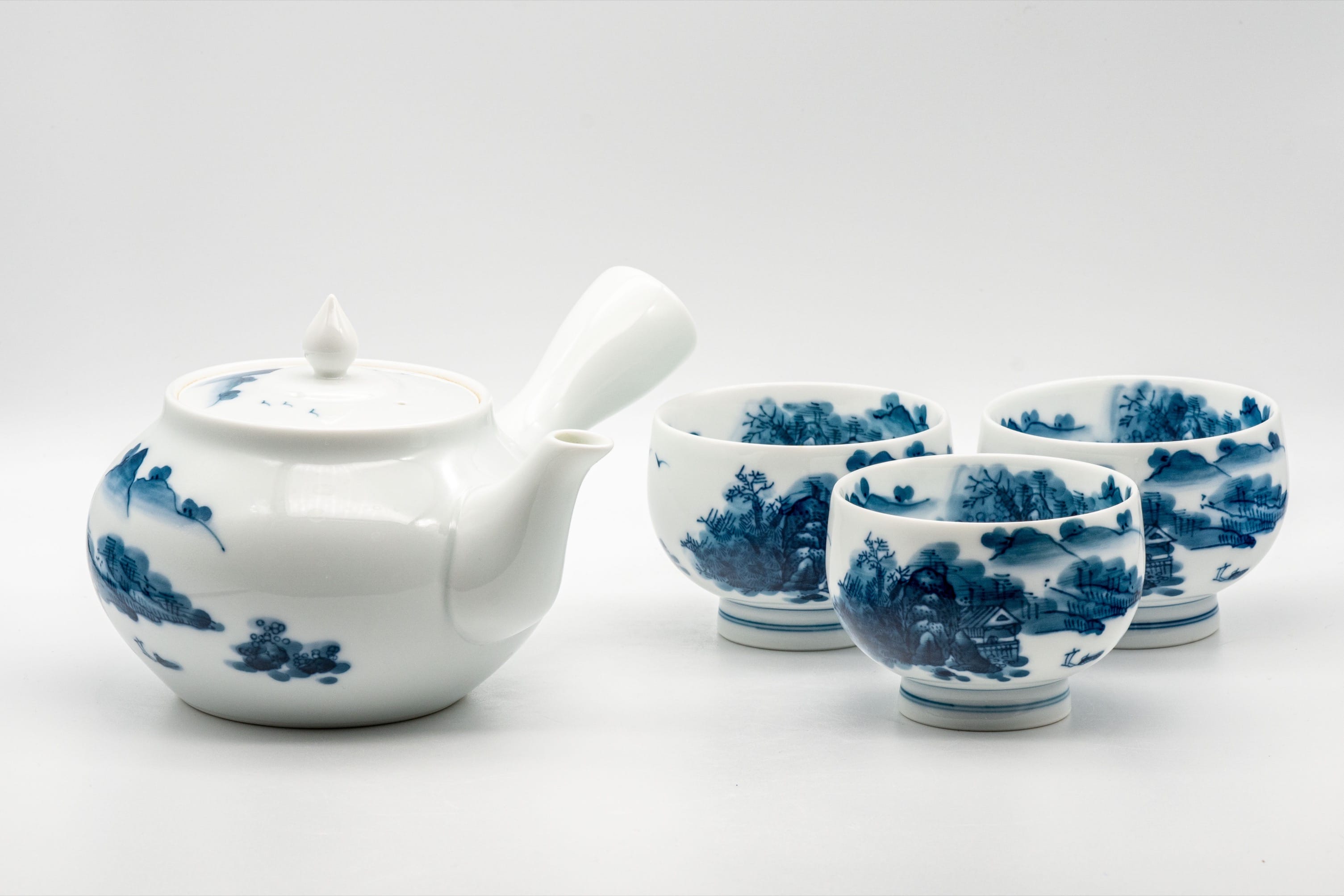 Japanese Tea Set - 畑萬陶苑 Arita-yaki Porcelain Debeso Kyusu with 3 Wan-nari Yunomi - 420ml