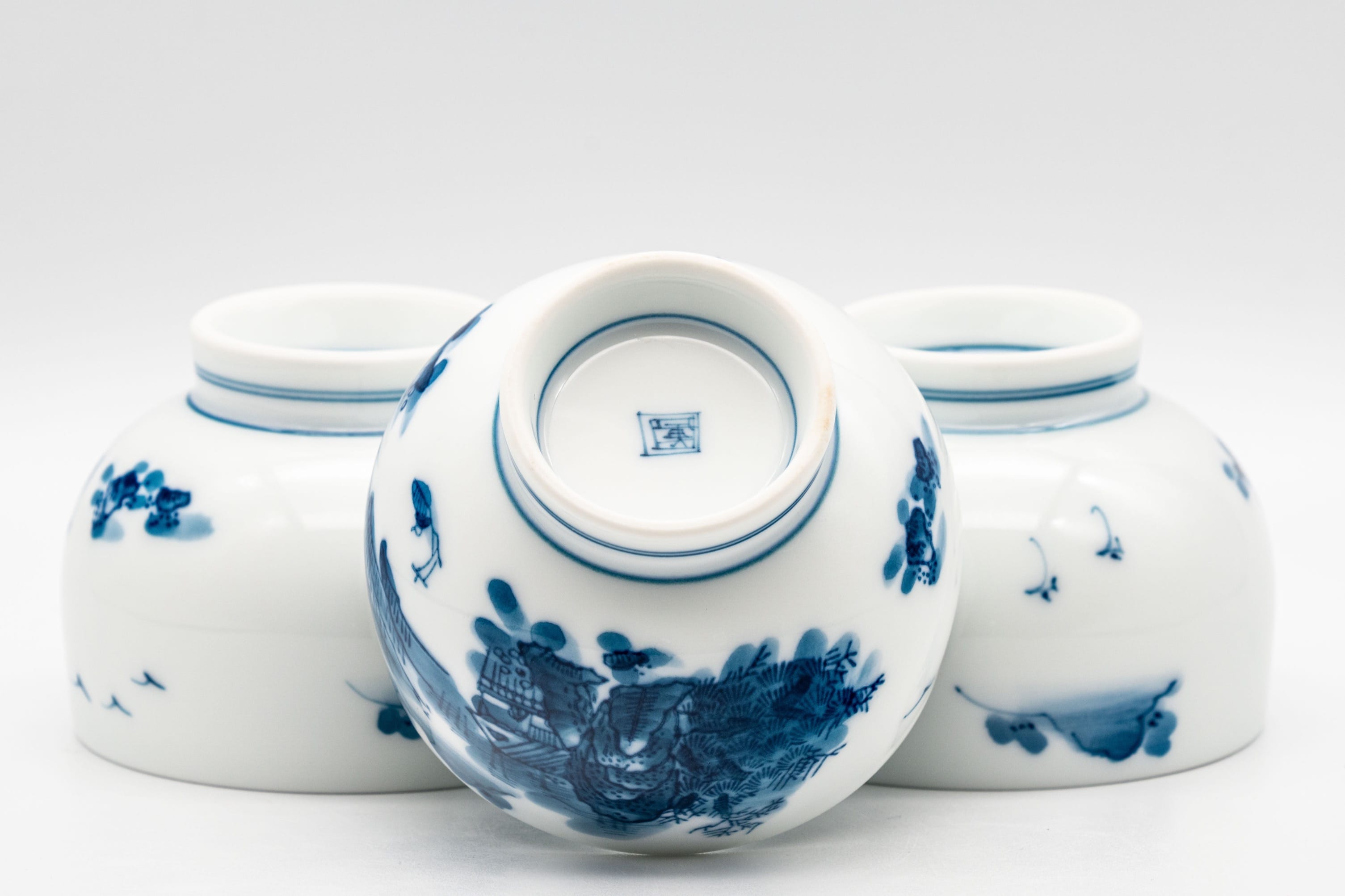 Japanese Tea Set - 畑萬陶苑 Arita-yaki Porcelain Debeso Kyusu with 3 Wan-nari Yunomi - 420ml