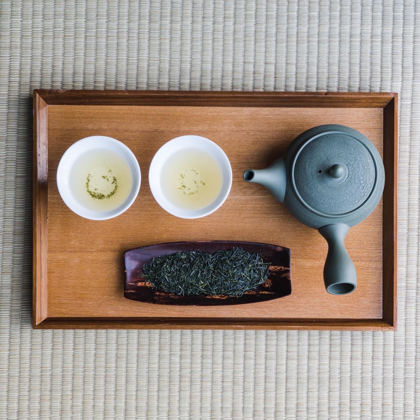 Japanese Kyusu - 春秋 Shunju Kiln - Ryokudei Matsukawa Pine Bark Textured Tokoname-yaki Teapot - 320ml
